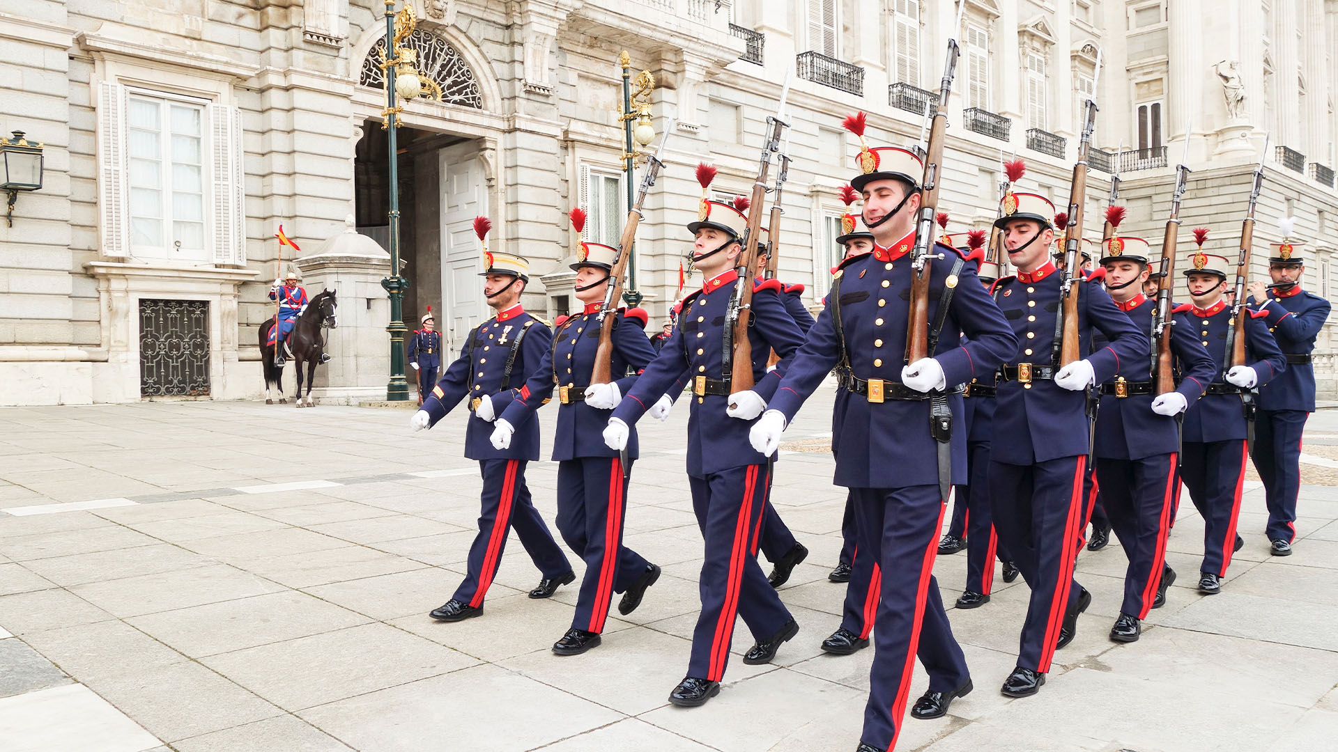 马德里皇宫20254111107