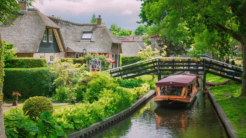 拼小团|荷兰4日游:梵高足迹 × 建筑奇观 × 羊角村童话水乡